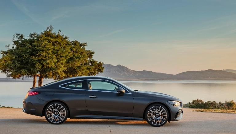 Un coupé equipado con AMG Line