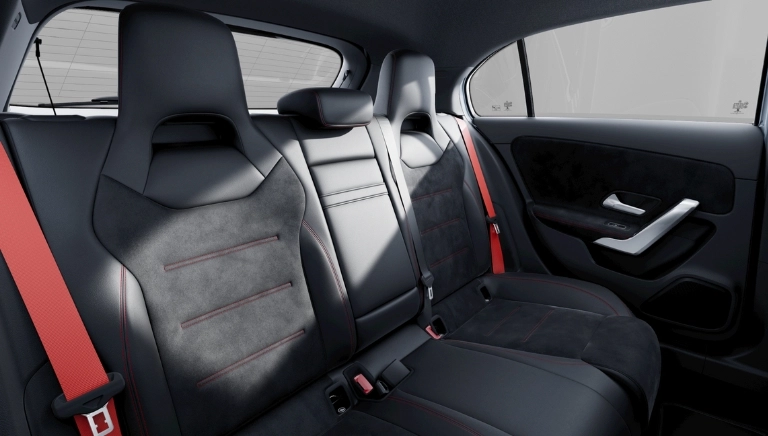 Clase A Hatchback Interior